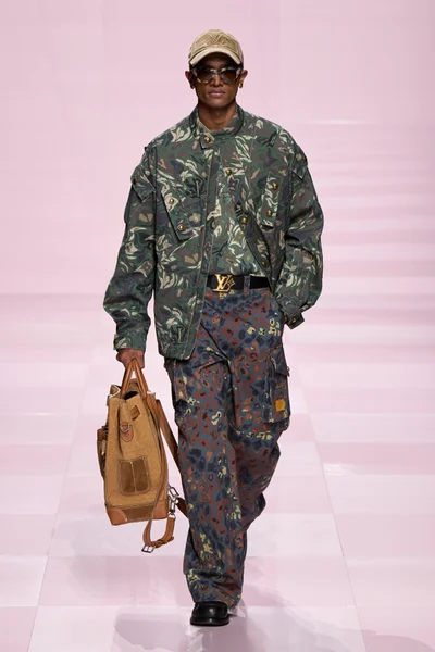 Look 48